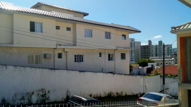 Aluguel de apartamento mobiliado em São José.não