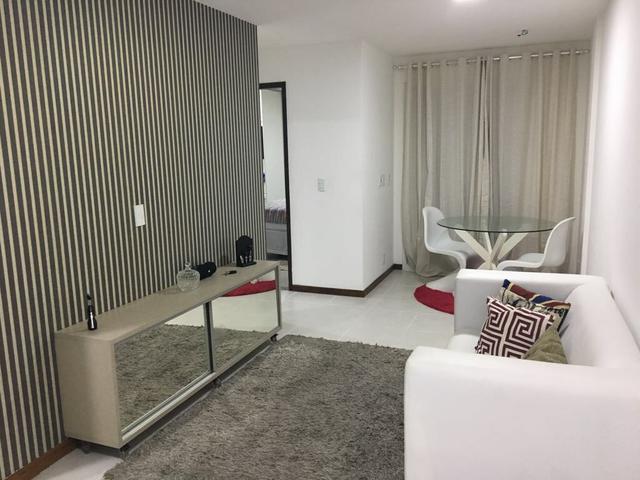 Apartamento 100% mobiliado em Vilas do Atlântico/ Lauro de