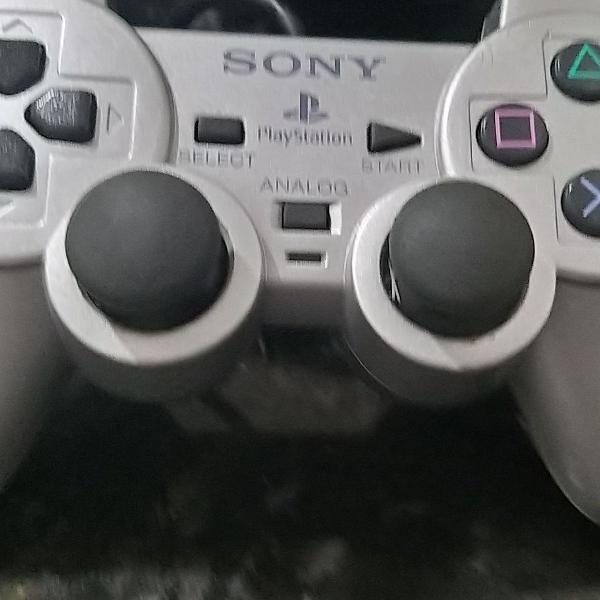 Controle PlayStation 2 PRATA - ORIGINAL. em ótimo estado,