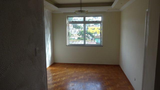 Excelente apartamento de 3 quartos 95m2. Sagrada Família-BH