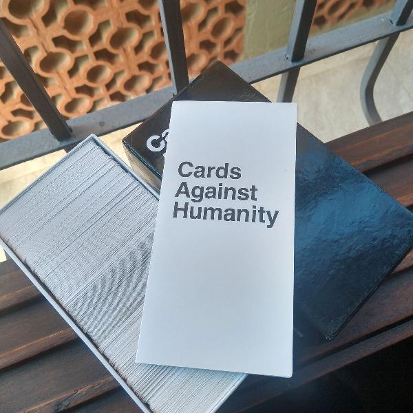 Jogo: Cards Against Humanity