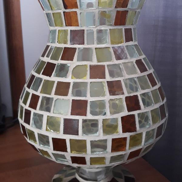 vaso de mosaico rústico