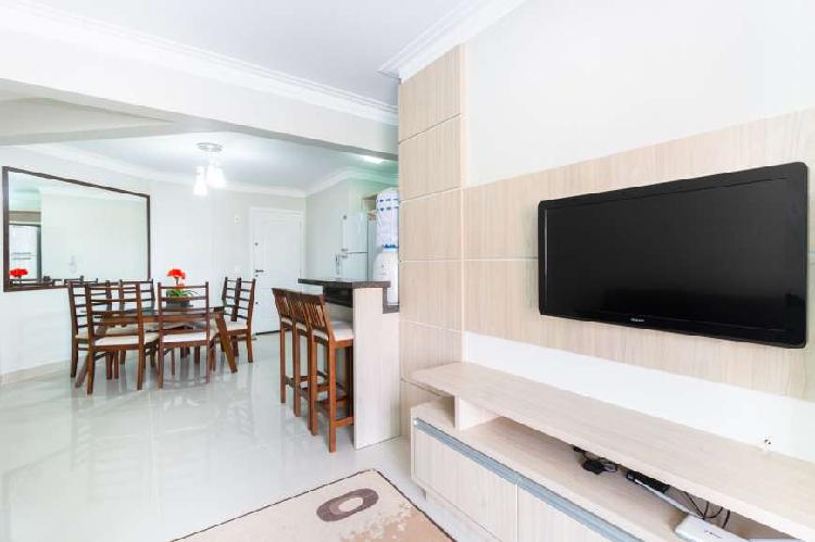 Apartamento 03 dormitórios mobiliado com excelente