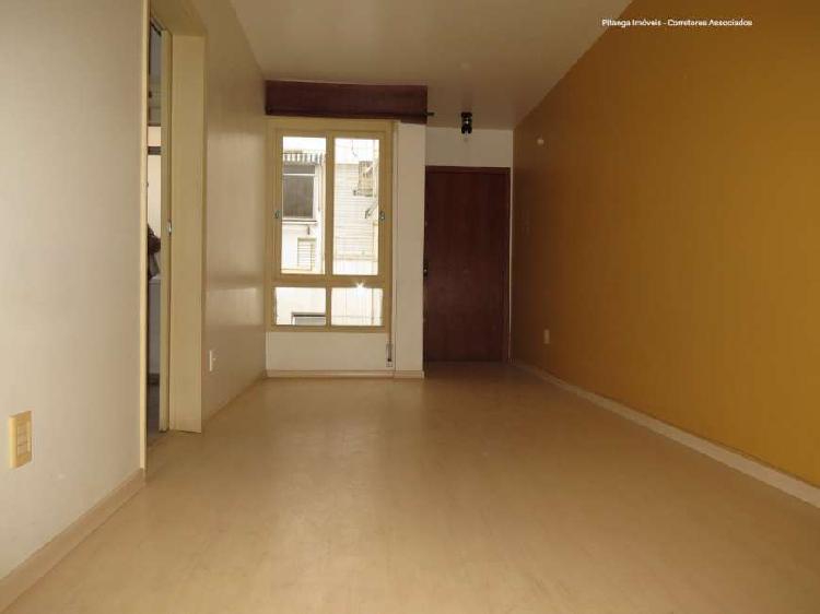 Apartamento 2 dormitórios com vaga