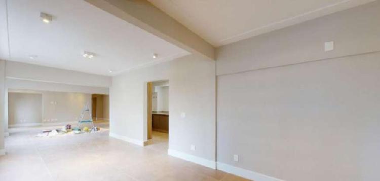 Apartamento para venda tem 138 metros quadrados com 2
