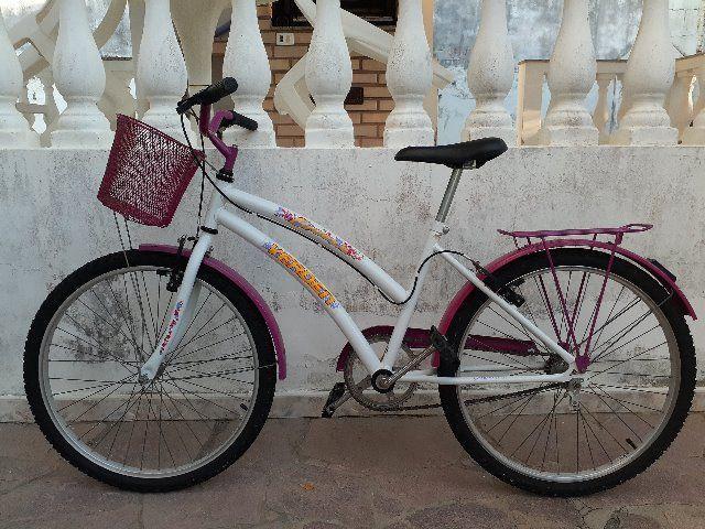 Bicicleta Aro 24 Breeze Branco e Pink Verden