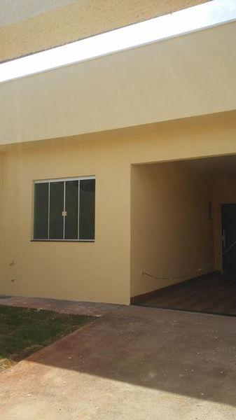 Casa com 3 quartos - Bairro Jardim Mariliza em Goiânia