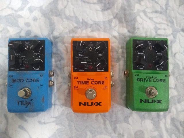 Conjunto de pedais para guitarra Nux - Time core, Mod core e