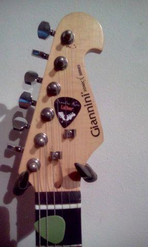 Guitarra Giannini troco por baixo ou Amp