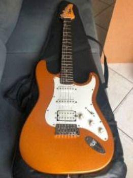 Guitarra Washburn Lyon