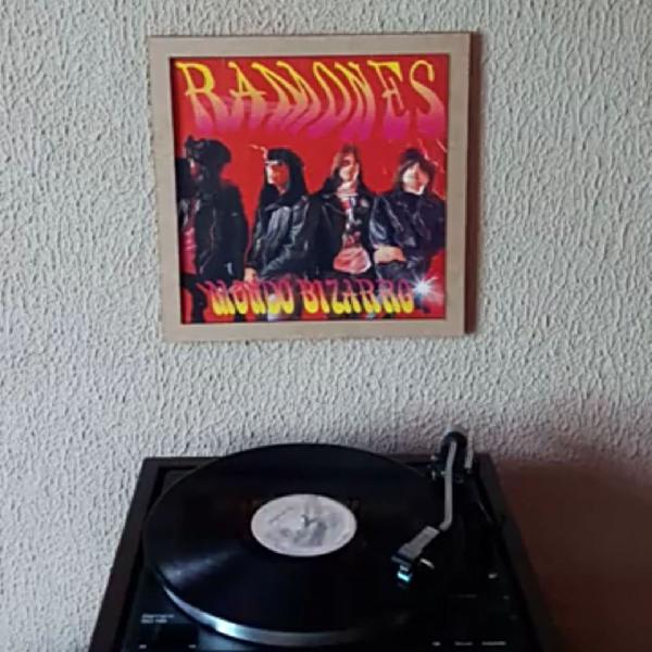 LP Ramones - Mondo Bizarro
