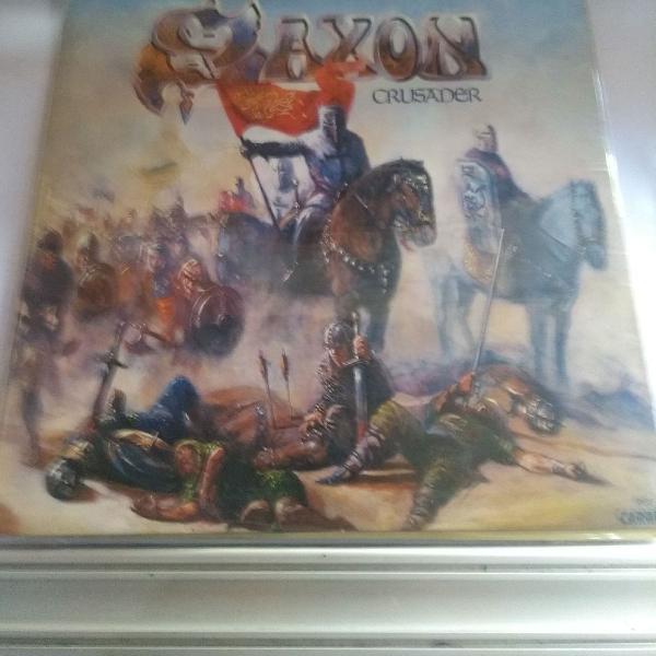 LP Saxon , disco de vinil Saxon, Crusader