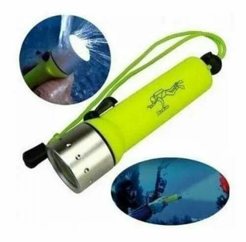 Lanterna led para mergulho