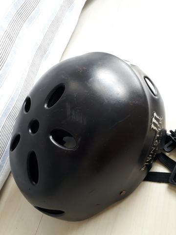 Skate + capacete