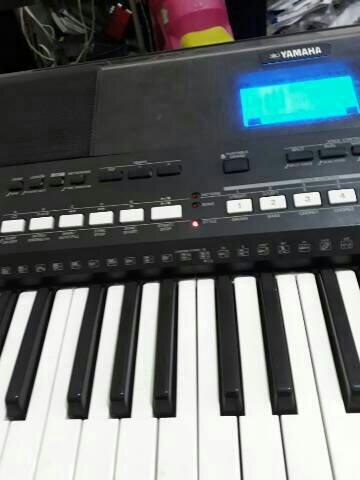 Teclado yamaha PSR-E 433