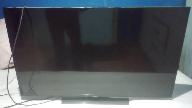 Tv Samsung UN40H5103AG (retirada de peças)