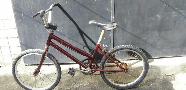 Vendo uma bicicleta