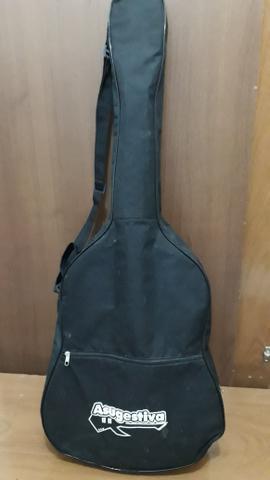 Vendo violão tamanho "38"