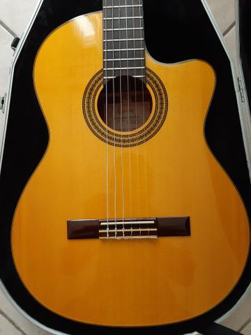 Violão Takamine EG522C nylon destro + hardcase Gator