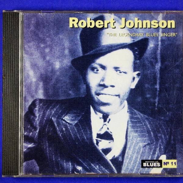 cd . robert johnson . the legendary blues singer . mestres