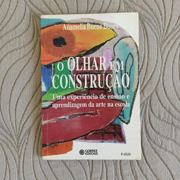 olhar em construção