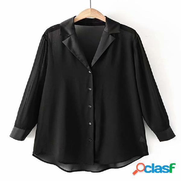 Blusa de gola alta de manga comprida com botão de cor