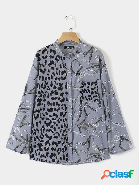 Blusa de mangas compridas com gola leopardo e gola alta