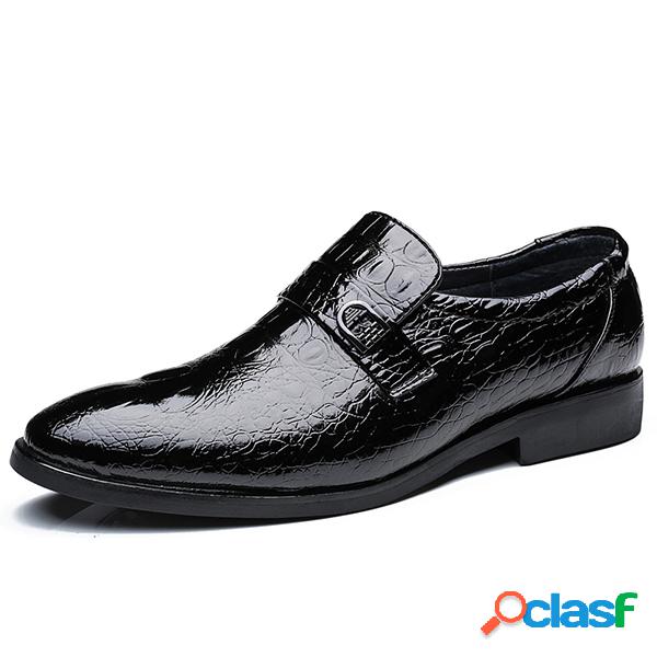 Men Crocodile Pattern Pointed Toe Cow Leather Business Shoes