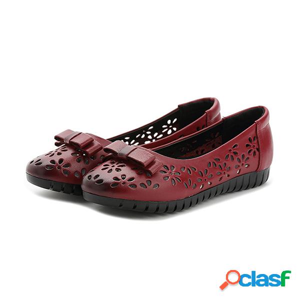 Oco out bowknot deslizamento em mocassins planos de couro