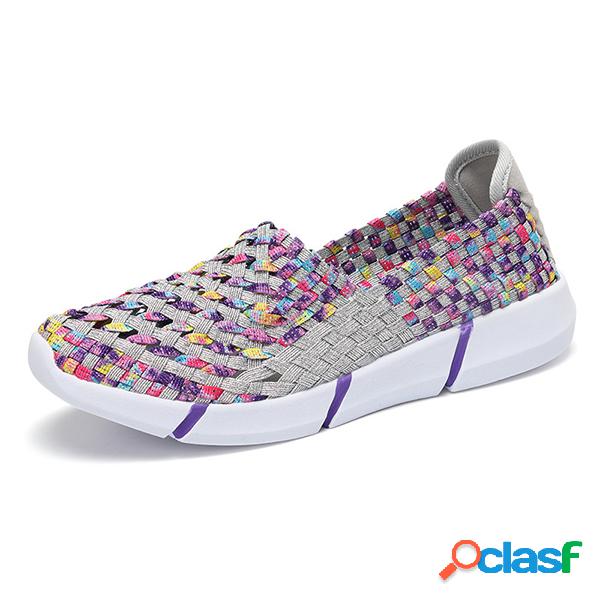 Sapatos casuais de malha para mulheres