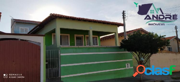 Sobrado, 2 dormitórios, Piraju /SP.