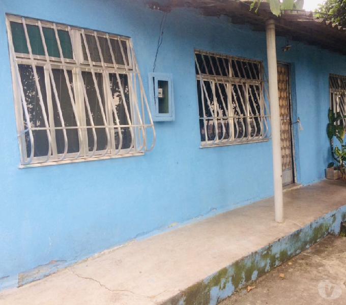 Alugo casa em engenheiro Belford, São João de Meriti.