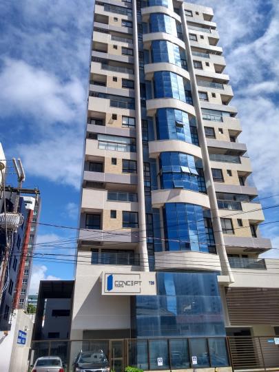 Apartamento de 79 metros quadrados no bairro Atalaia com 3