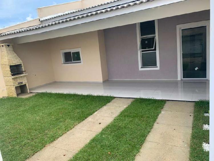 Casa com 3 Quartos à Venda, 130 m² por R$ 245.000