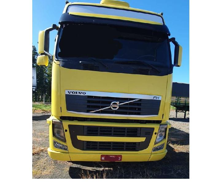 caminhao volvo fh 440 2011