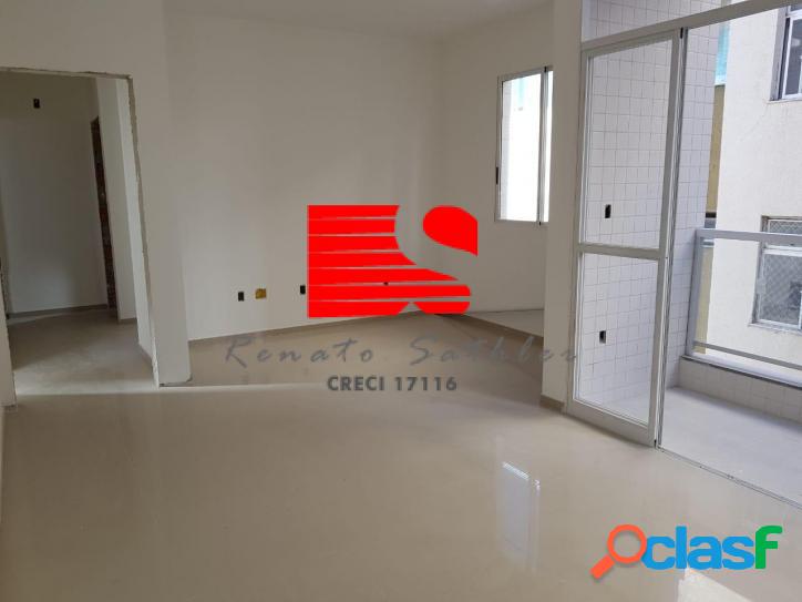 Apartamento com 3 dormitórios à venda, 90 m² por R$