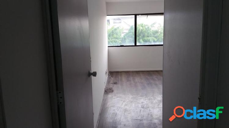 Barra Plaza - Sala Comercial com 35 m2 em Rio de Janeiro -
