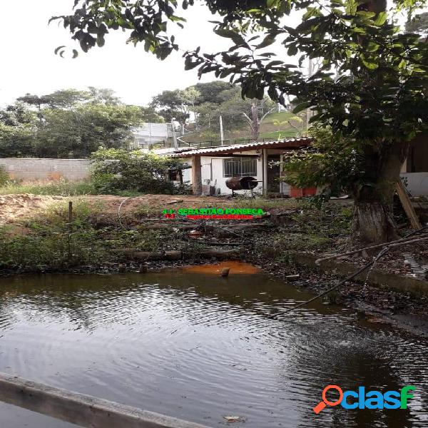 Bela Chácara com tanque de peixe, lago no Capuava em São