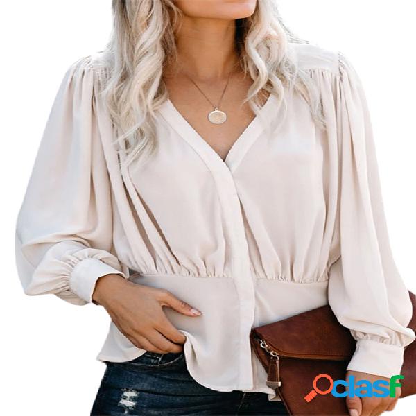 Blusa branca chique de manga comprida com decote em v solta