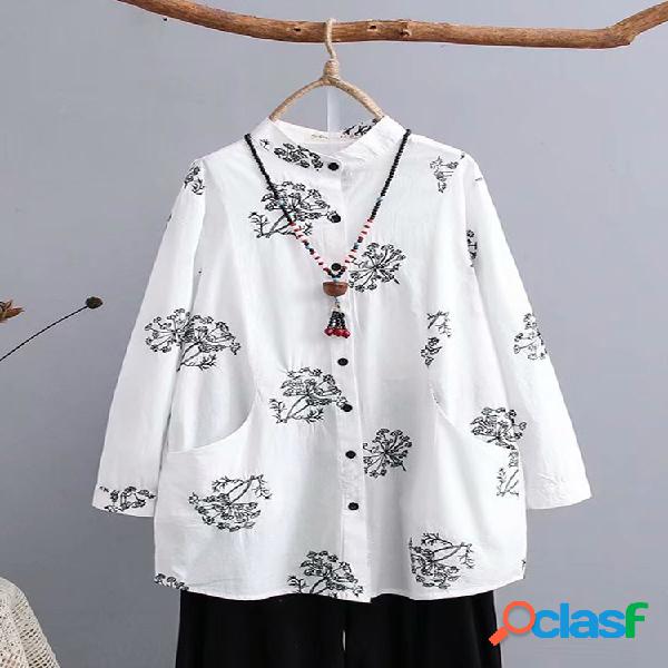 Blusa de gola vintage bordado