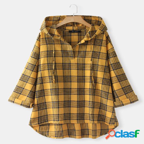 Blusa xadrez com mangas compridas e botão com mangas Plus