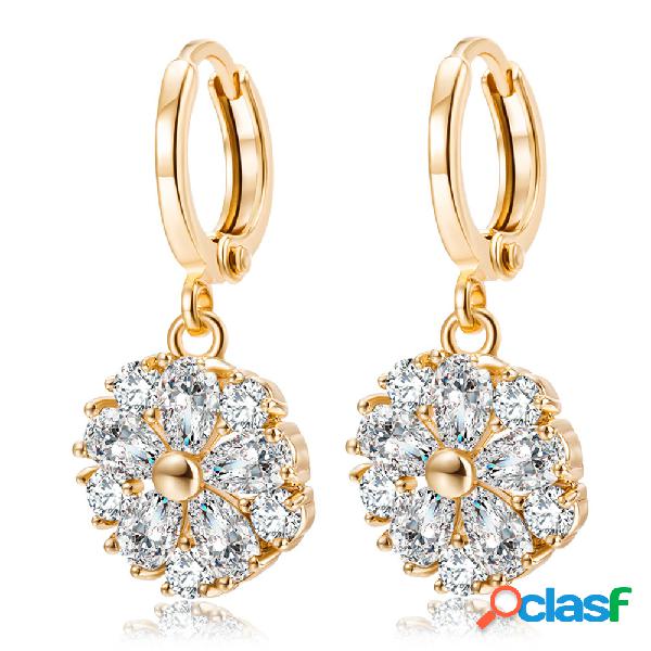 Elegante Orelha Gota Brincos Banhado A Ouro Ziron Petalage