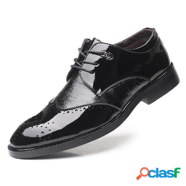 Homens esculpidos Non Slip couro PU emenda Casual sapatos