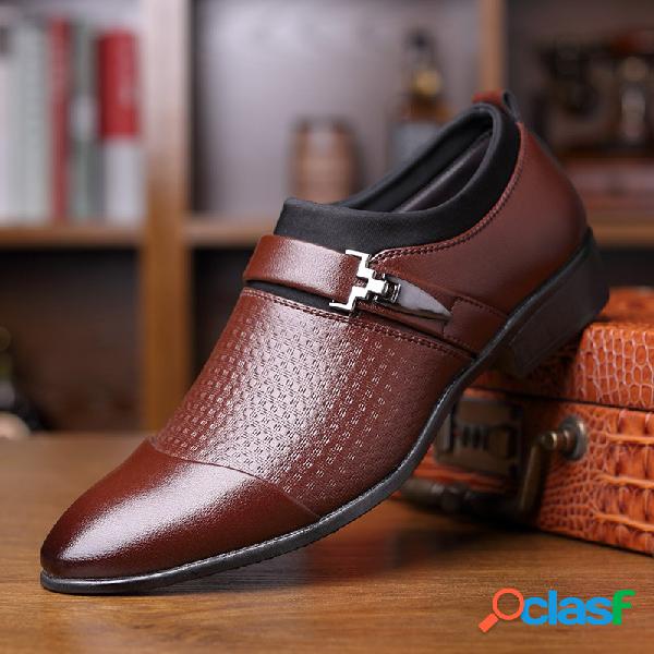 Tamanho grande homens elegantes Cap Toe Slip On Business