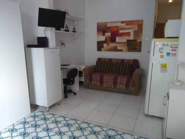 Apartamento kitnet Praia de Botafogo mobiliado tv/wifi/ar