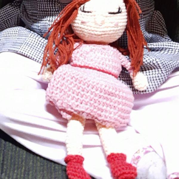 Boneca Amigurumi (crochê)