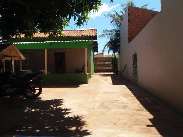 Casa a venda 150.000.00