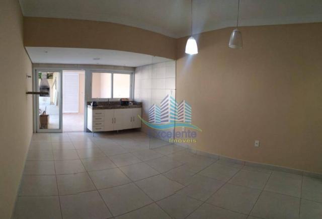 Casa com 3 dormitórios para alugar, 180 m² por R$