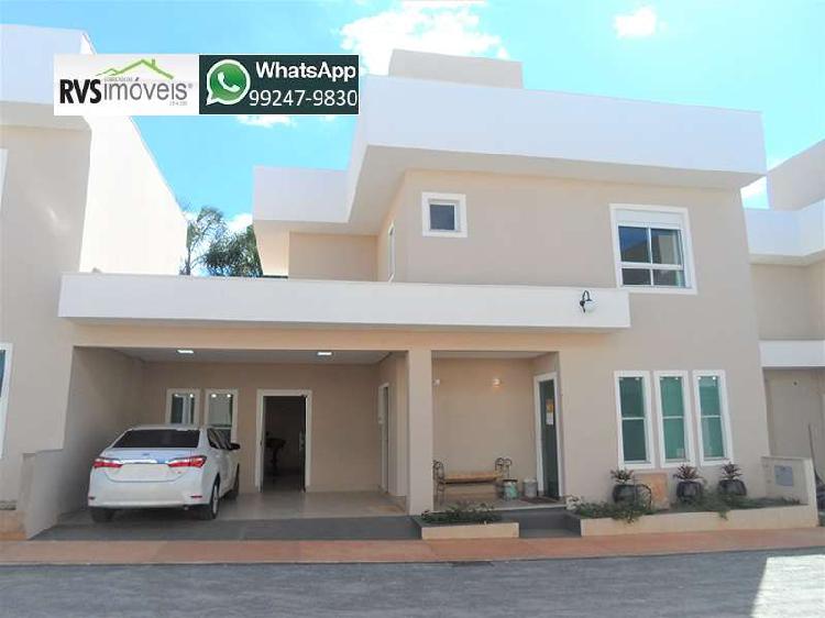 Casa em condomínio na região da Vila Brasília, 3 quartos