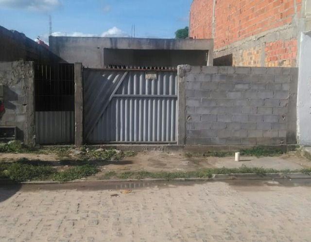 Casa em fase de acabamento à venda na cidade de Feira de